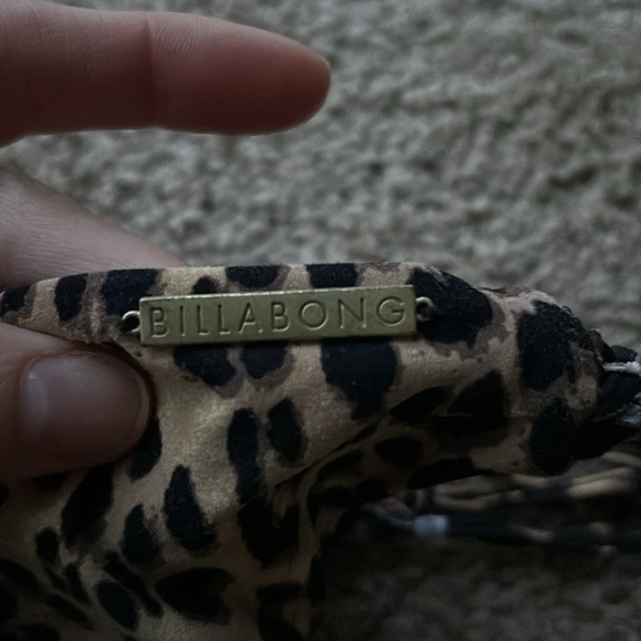 BILLABONG leopard print size small scrunch bum bikini bottom - Picture 7 of 10